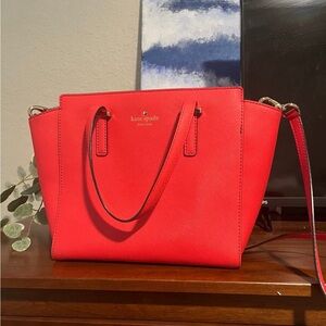 Kate Spade Coral Shoulder Bag with Classic Design